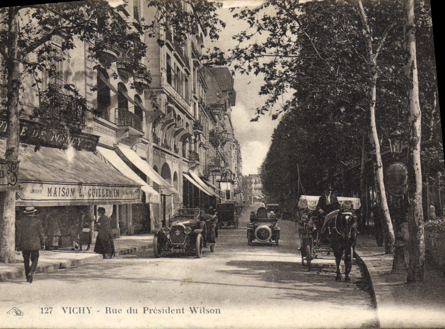 CPA Vichy rue du President Wilson 