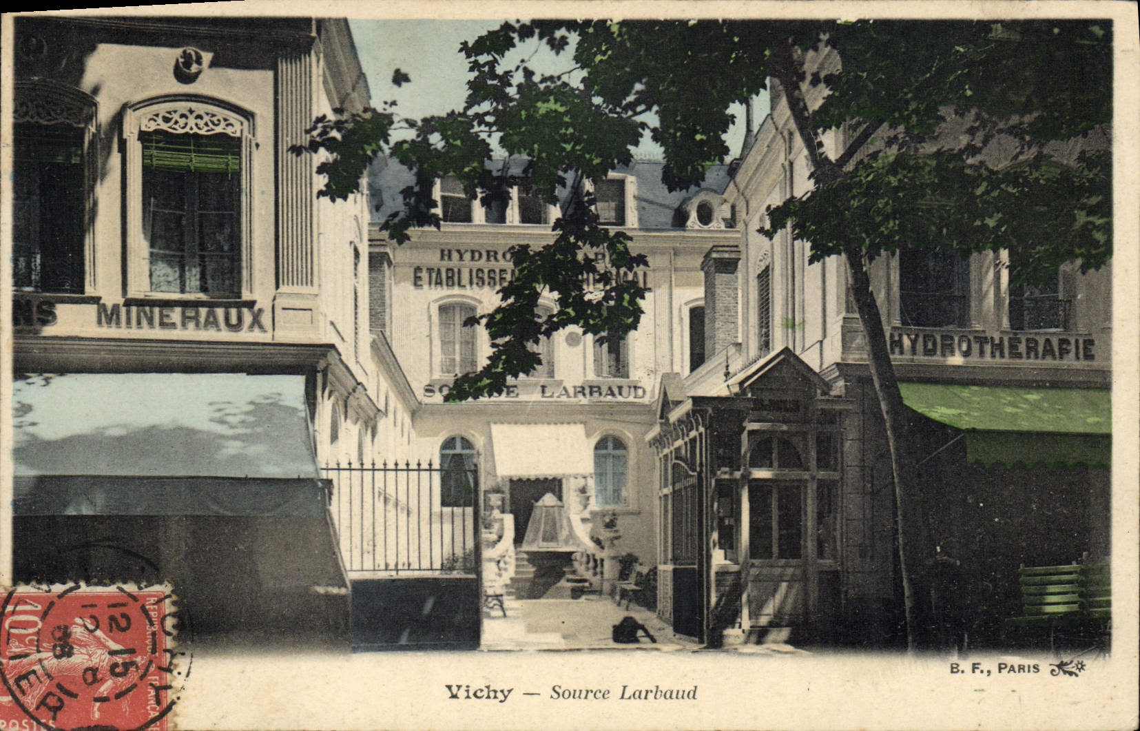 CPA Vichy Source Larbaud 