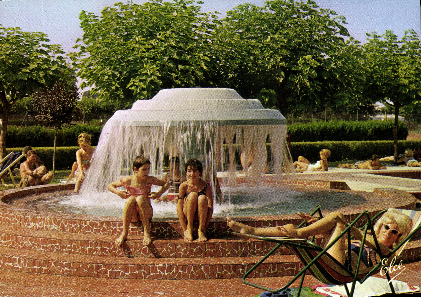 CPA Vichy Allier La Fontaine de la Piscine du Sporting
