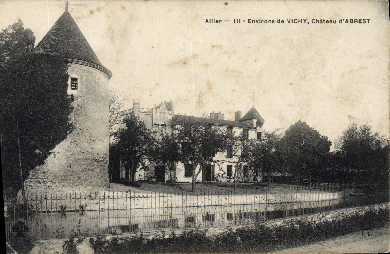 CPA Allier Environs de Vichy Chateau d'Abrest 