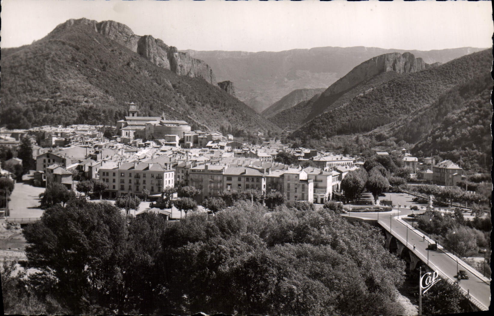 CPA Digne Vue generale 