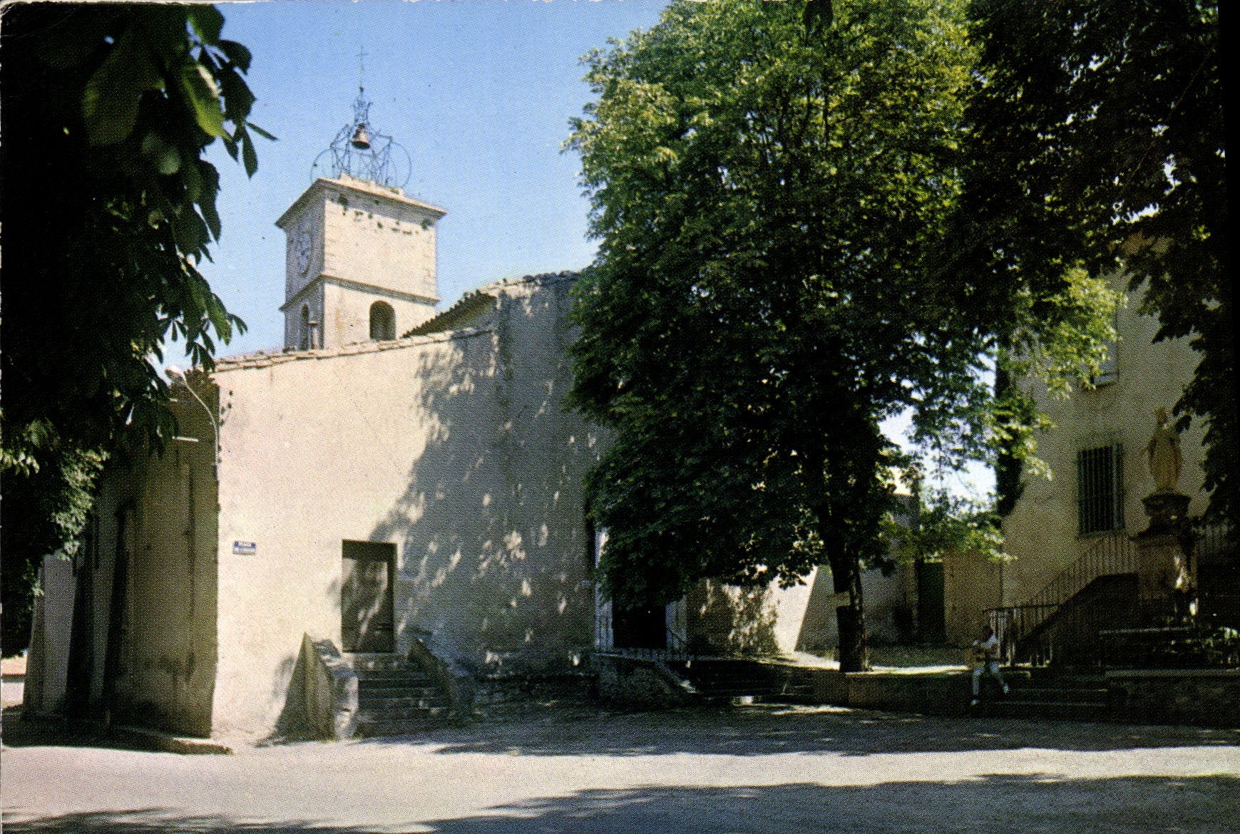 CPA Cereste Basses Alpes Eglise Saint Michel XVIIIs 