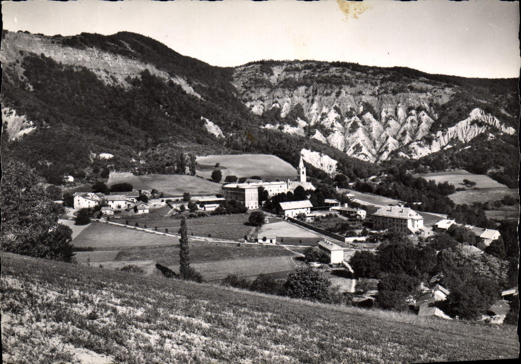 CPA La France Mariale Notre Dame du Laus H A vue generale 