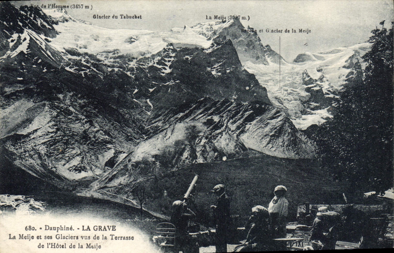 CPA Dauphine La Grave La MEije et ses Glaciers vus de la Terrasse de l'Hotel de la Meije