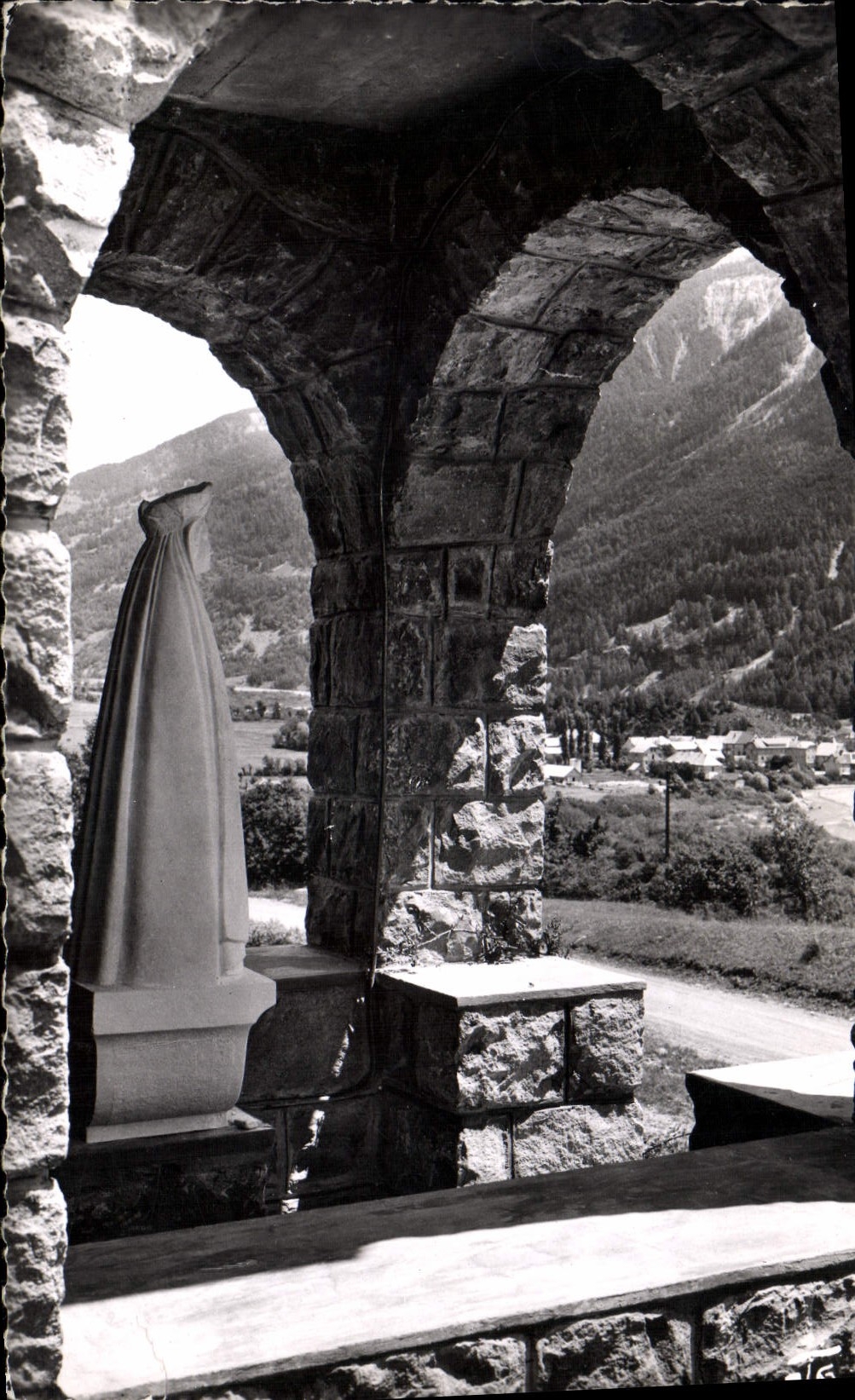 CPA Les Alpes Saint Jean Oratoire de Notre Dame 