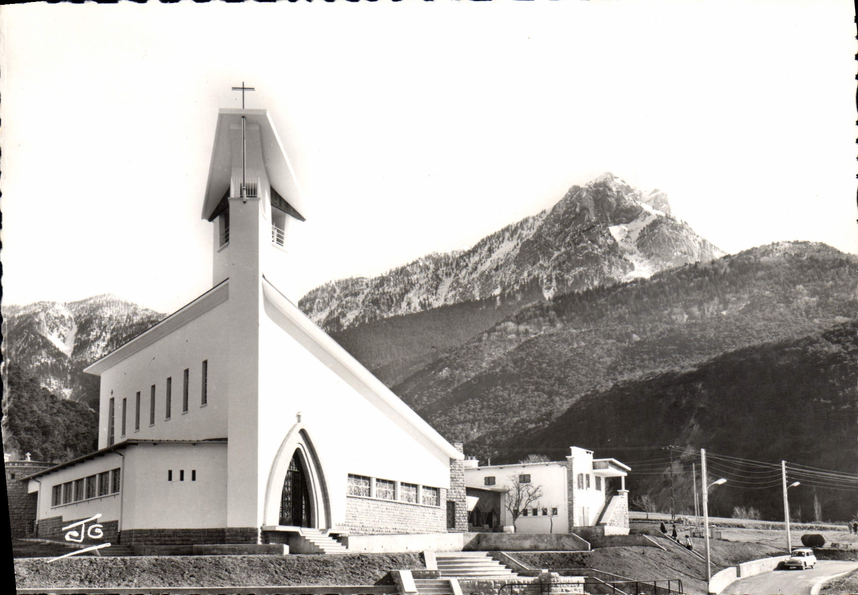 CPA Les Hautes Alpes Savines le Lac la Nouvelle Eglise le Grand Morgon 