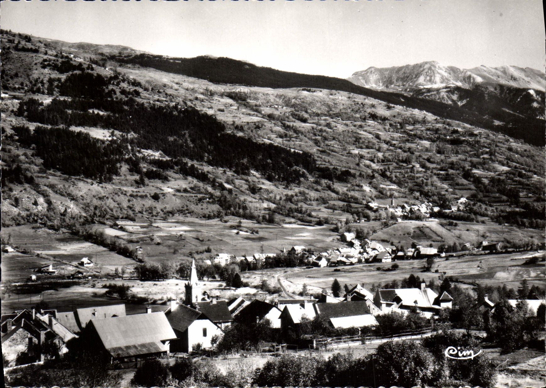 CPA La Salle des Alpes Htes Alpes Villeneuve la Salle le Bez Vue generale 
