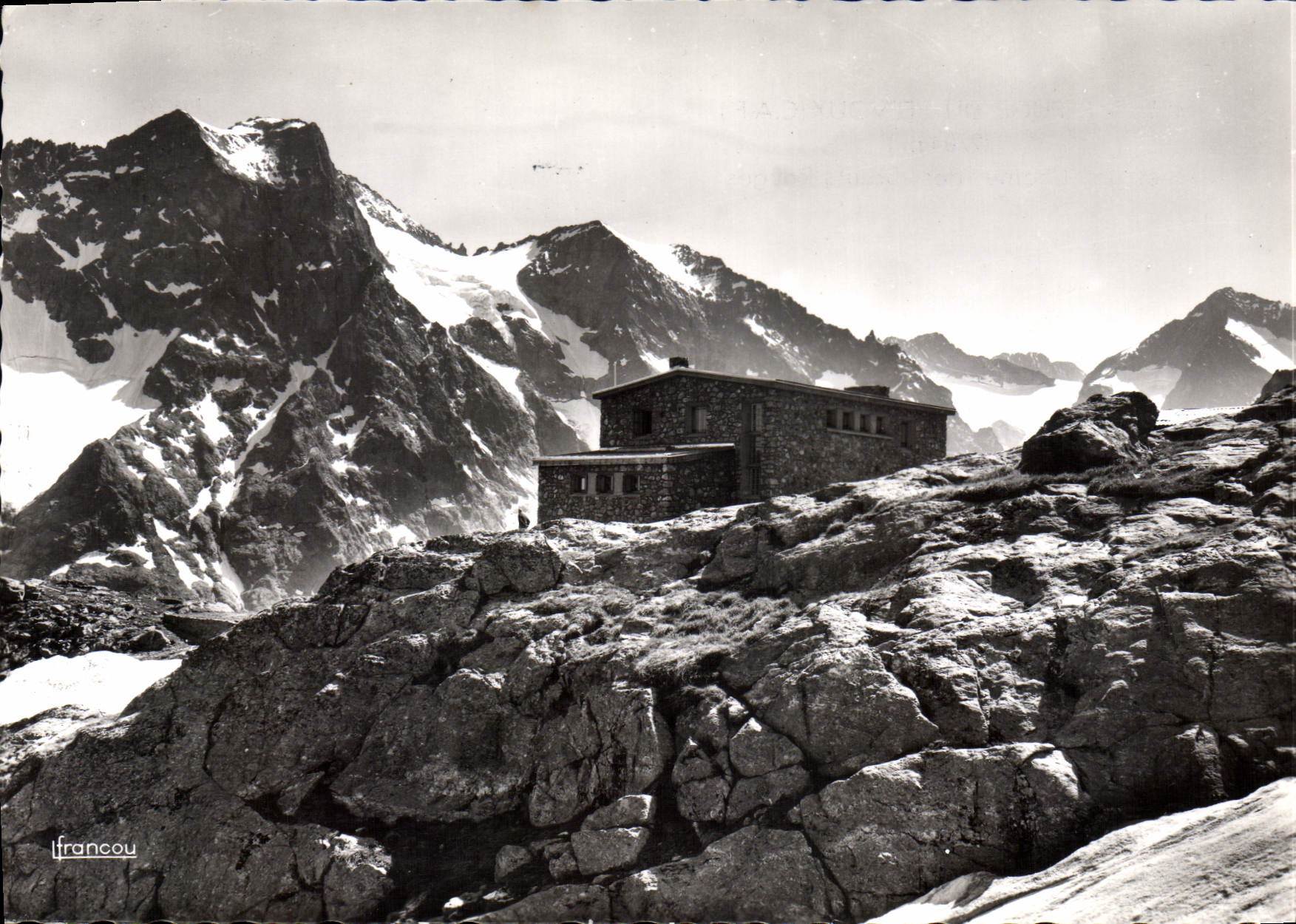 CPA Refuge du Pelvoux C A F et la Chaine des Boeufs Rouges