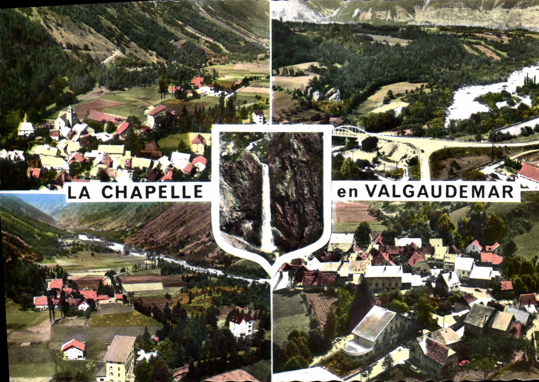 CPA La Chapelle en Valgaudemar Hautes Alpes Vue generale la Vallee vers St Firnin le Pont des Richar