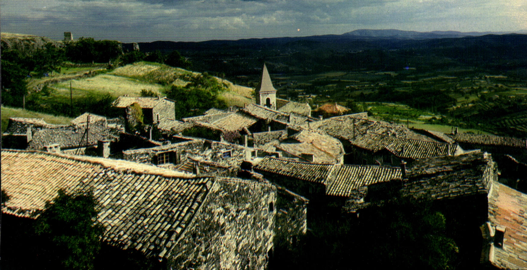 CPA Le Plateau du Coiron Mirabel Ardeche Ancienne place forte sur le bord du plateau basaltique 