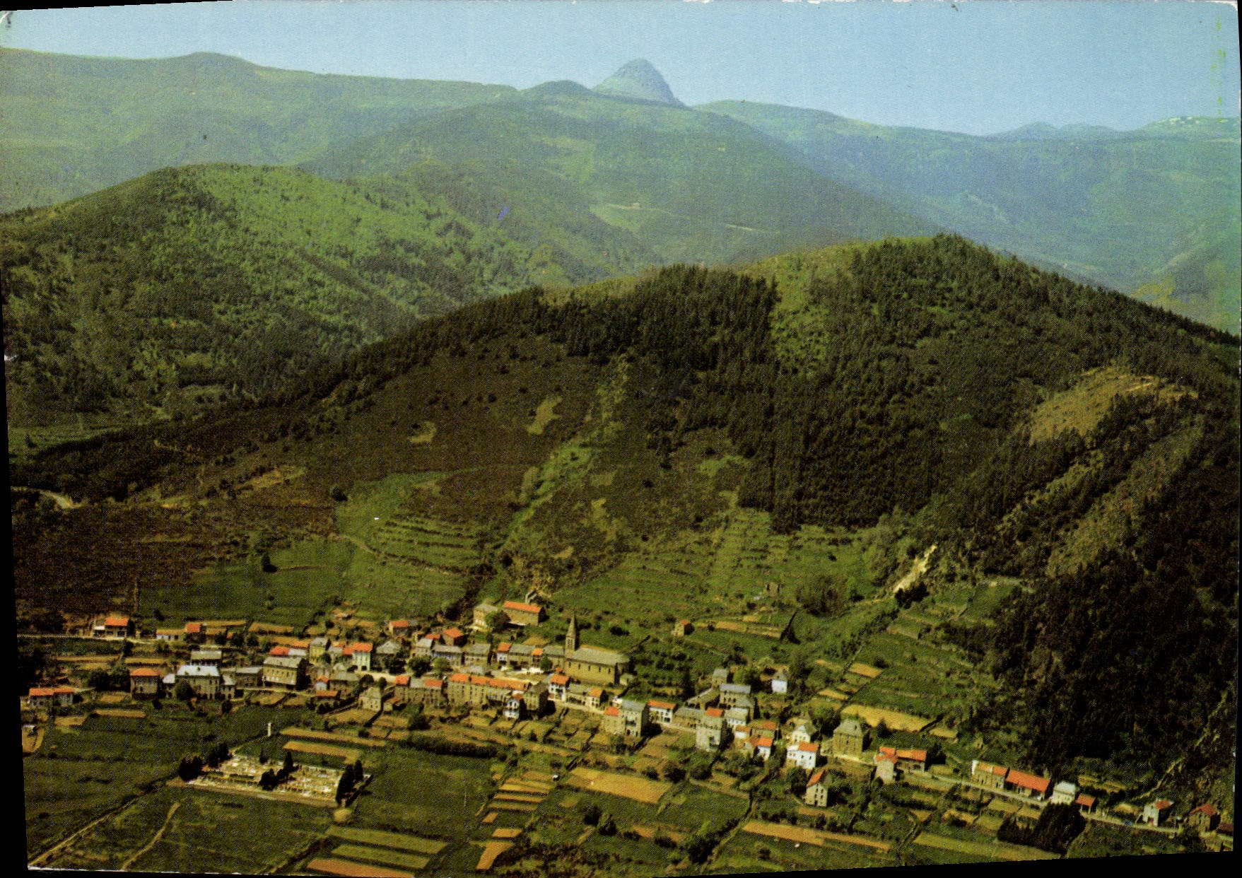CPA Saint Martial Ardeche Vue generale et Mont Gerbier de Joncs 