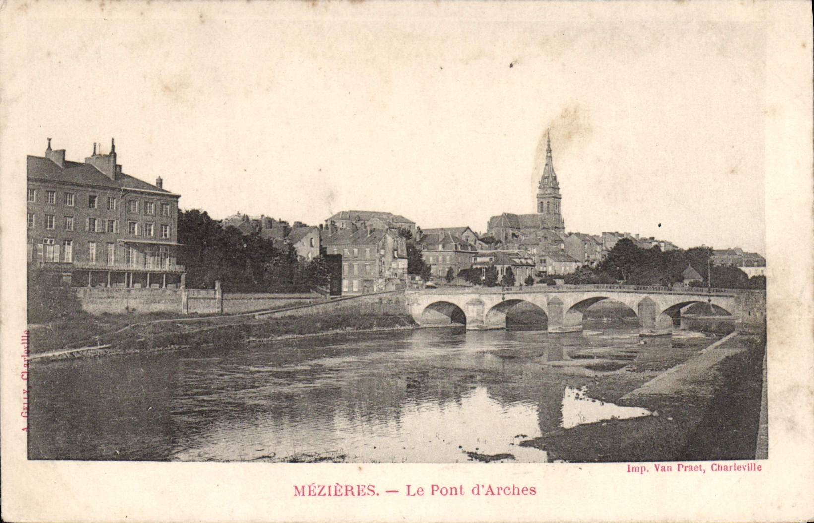 CPA Mezieres Le Pont d'Arches 