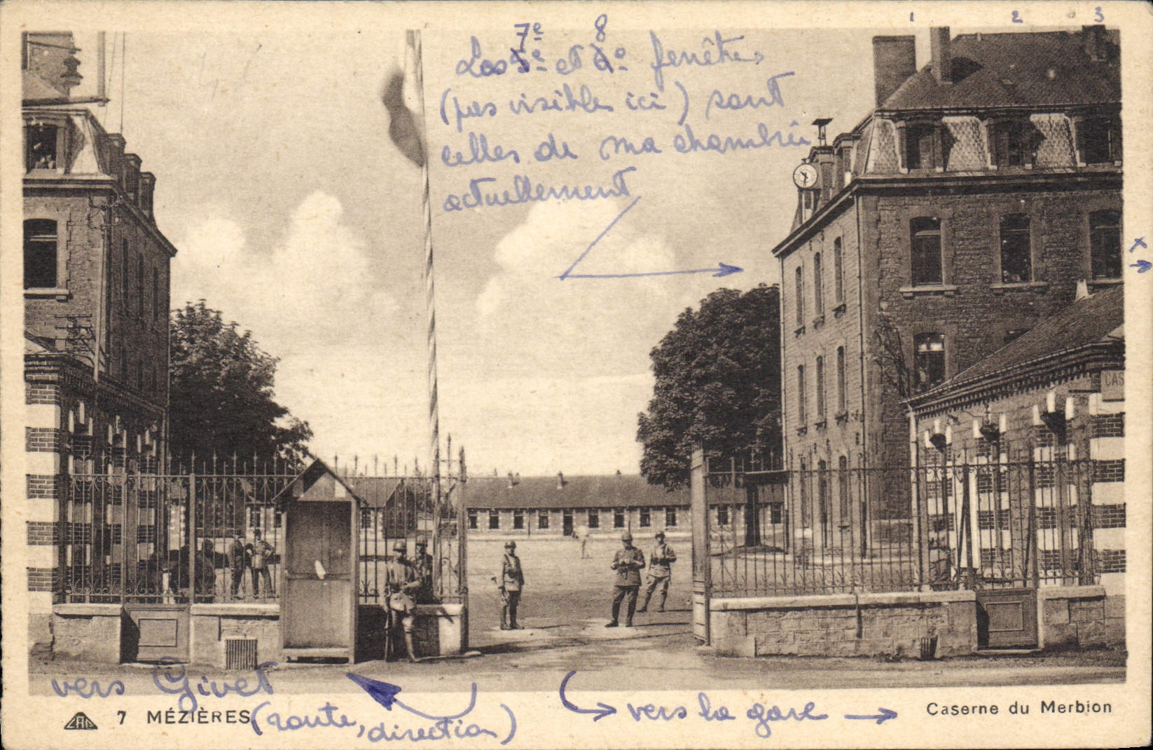 CPA Mezieres Caserne du Merbion 