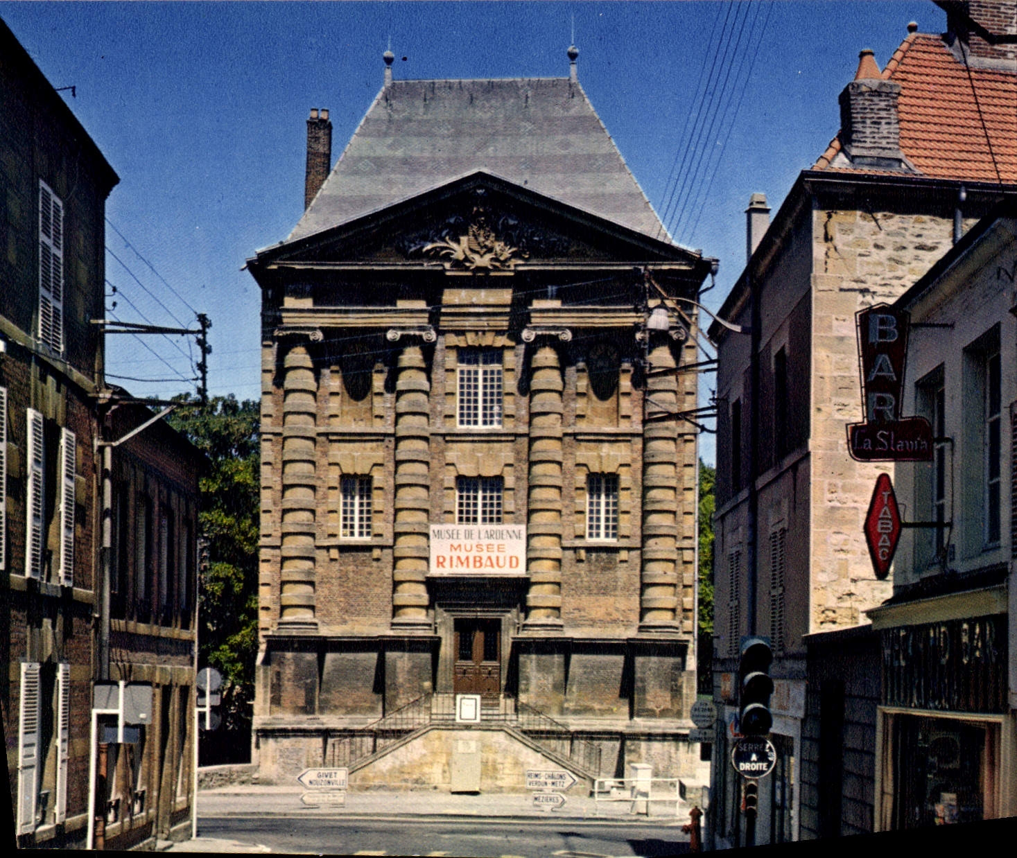 CPA Charleville Mezieres Ardennes Le Vieux Moulin 