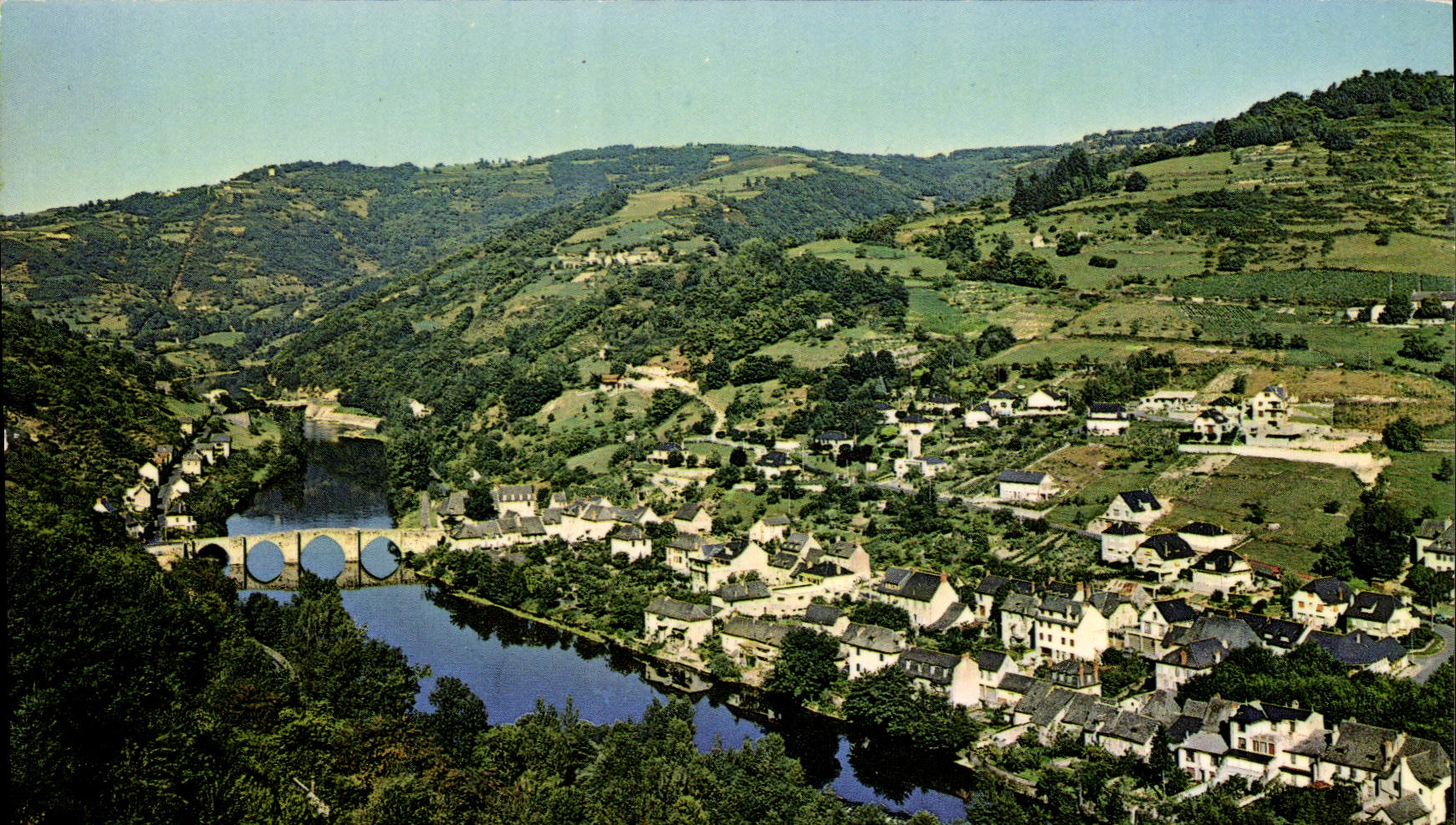 CPA Entraygues la Jolie Aveyron Vue generale 