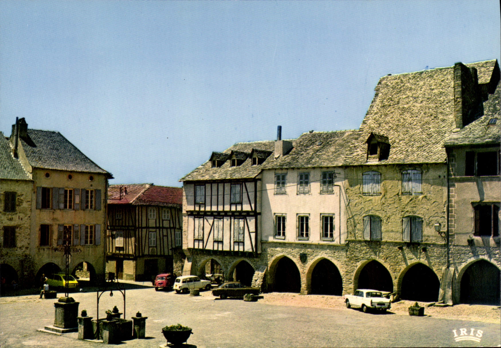 CPA Sauveterre en Rouergue Aveyron Bastide Royale
