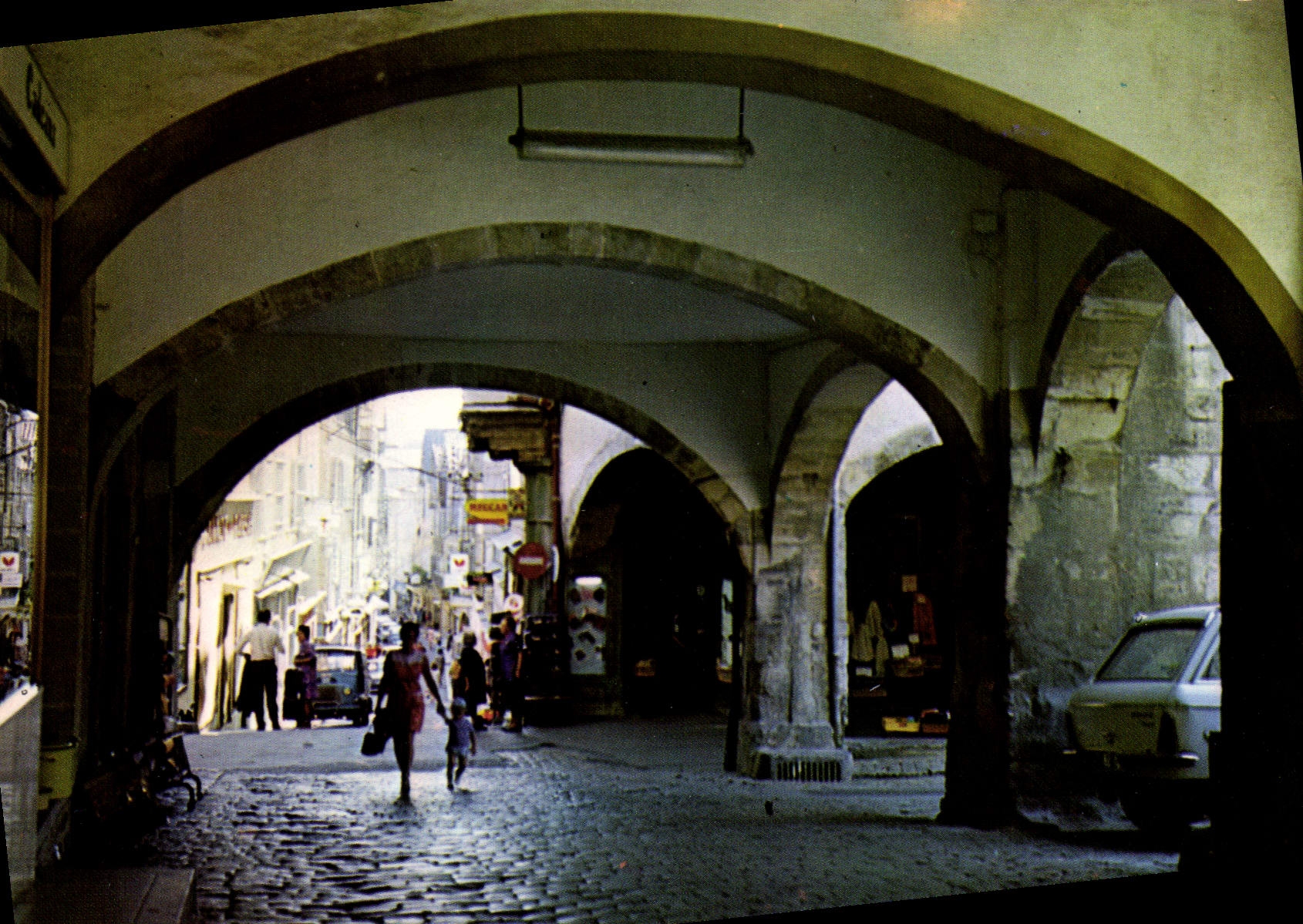 CPA Villefranche de Rouergue Aveyron Les Arcades