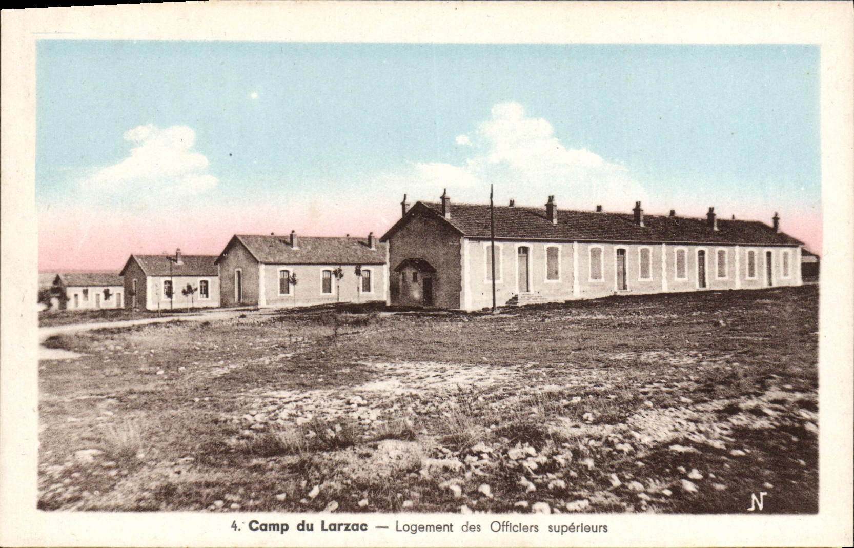 CPA Camp du Larzac Logement des Officiers superieurs