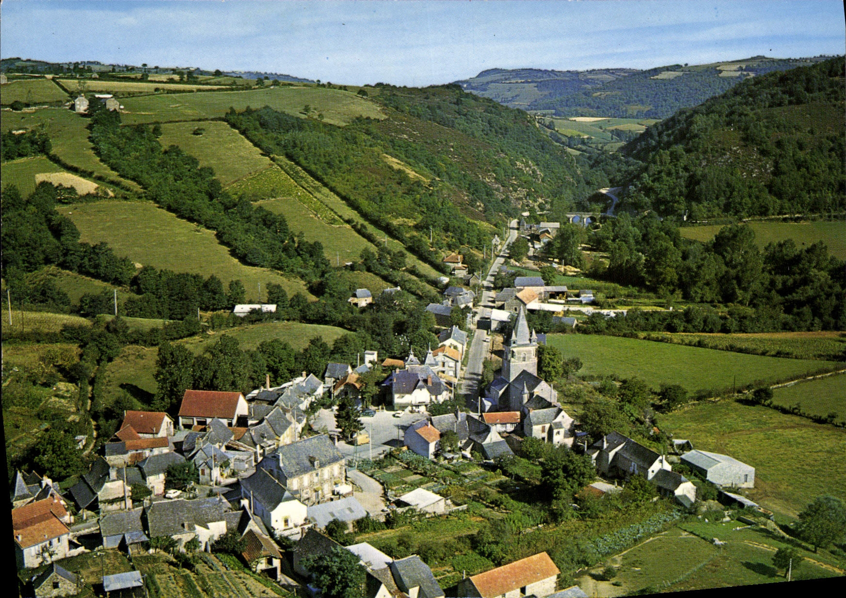 CPA Compolibat Aveyron Vue generale aerienne