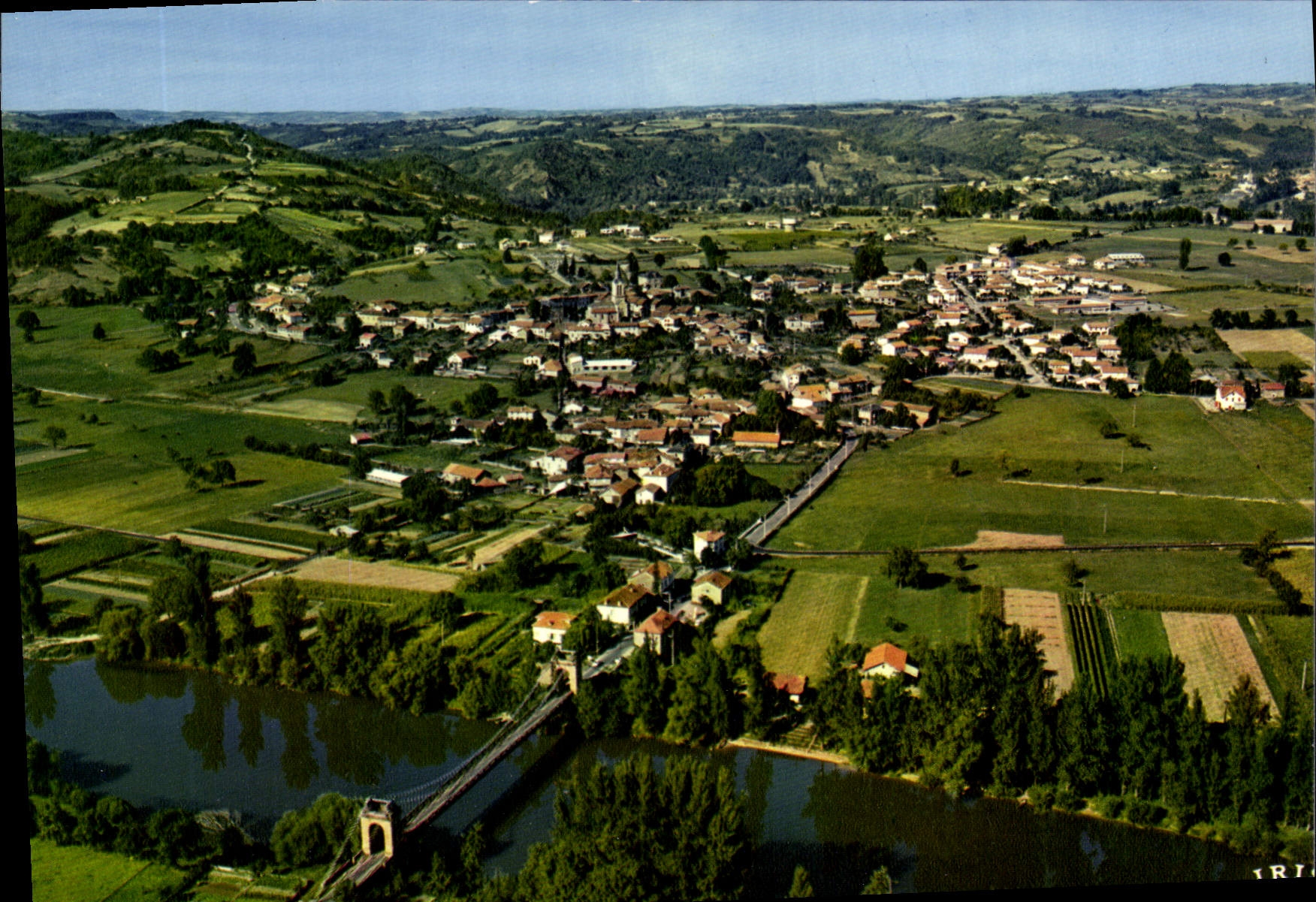 CPA Livinhac le Haut Aveyron Les Bords du Lot