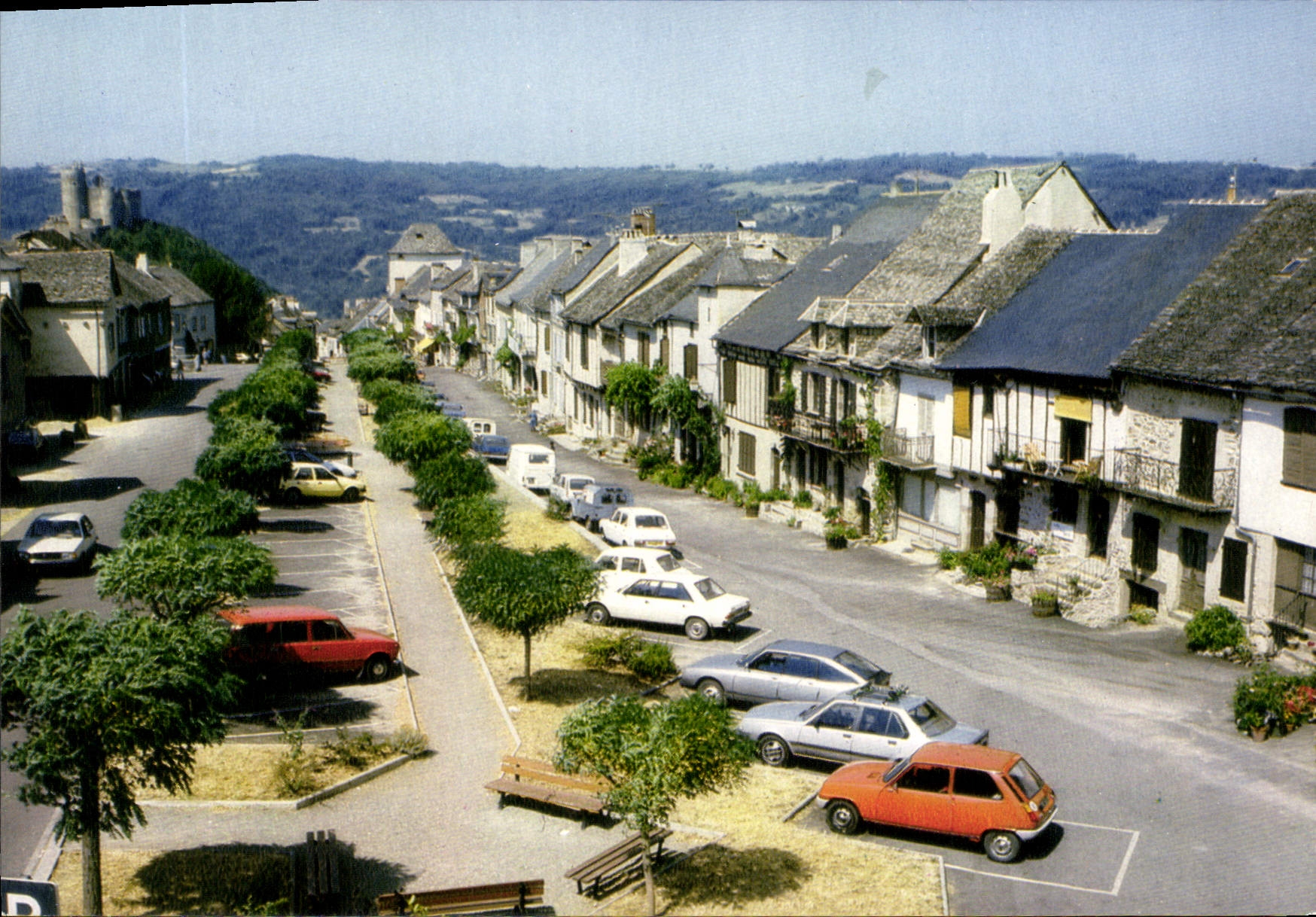 CPA Aveyron touristique Najac Vieille cite au Chateau fort du XIII