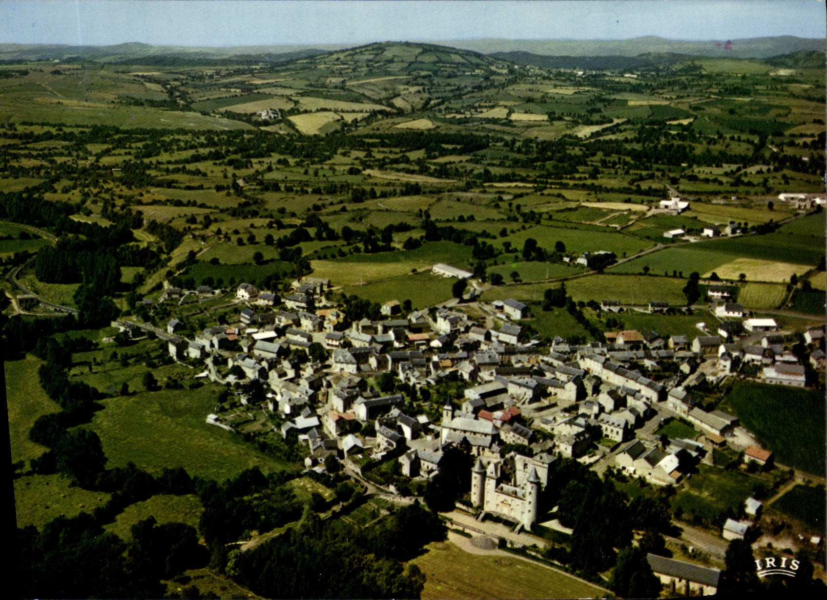 CPA Recoules Previnquieres Aveyron Vue generale
