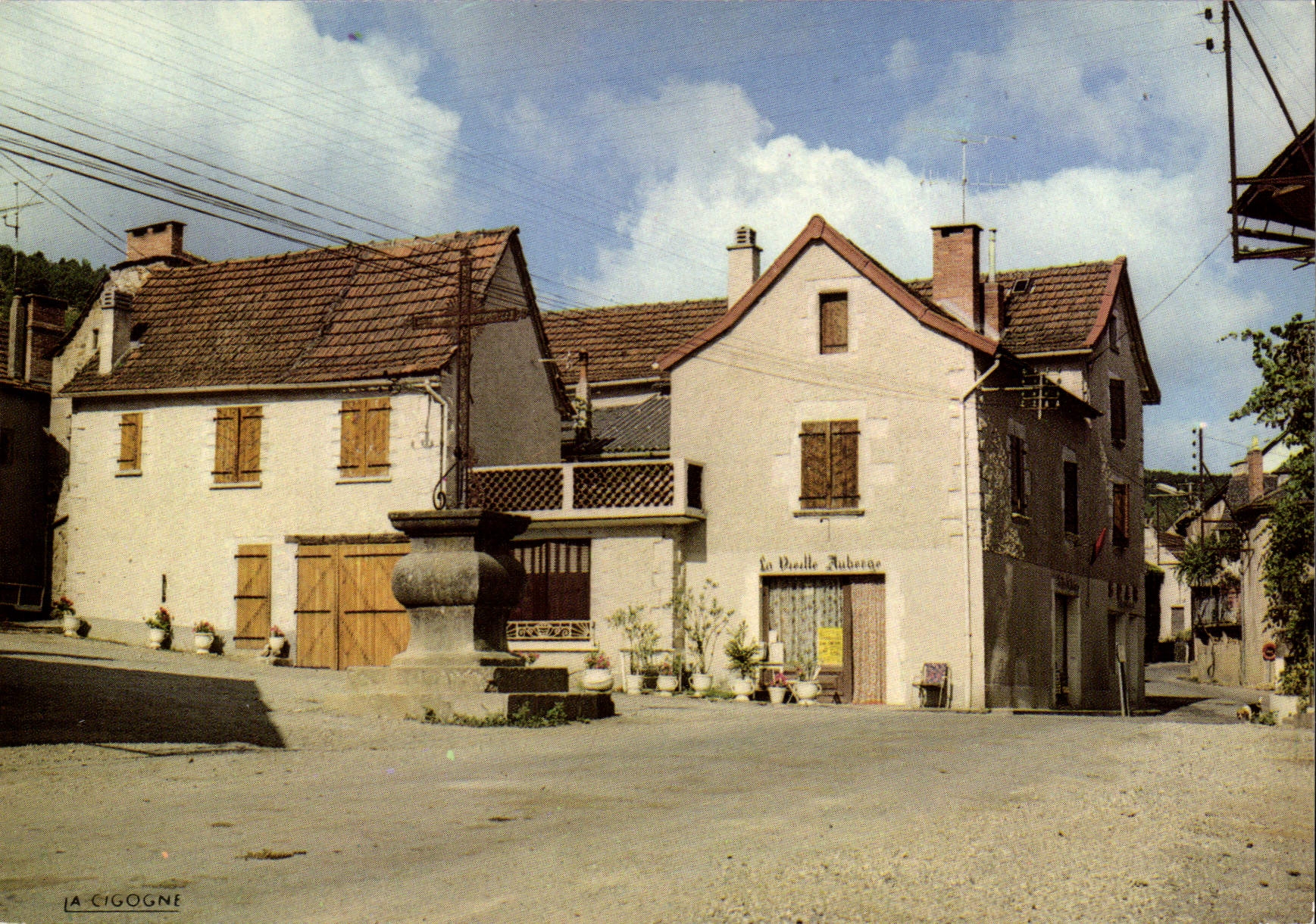 CPA Monteils Aveyron La Vieille Auberge de Monteils