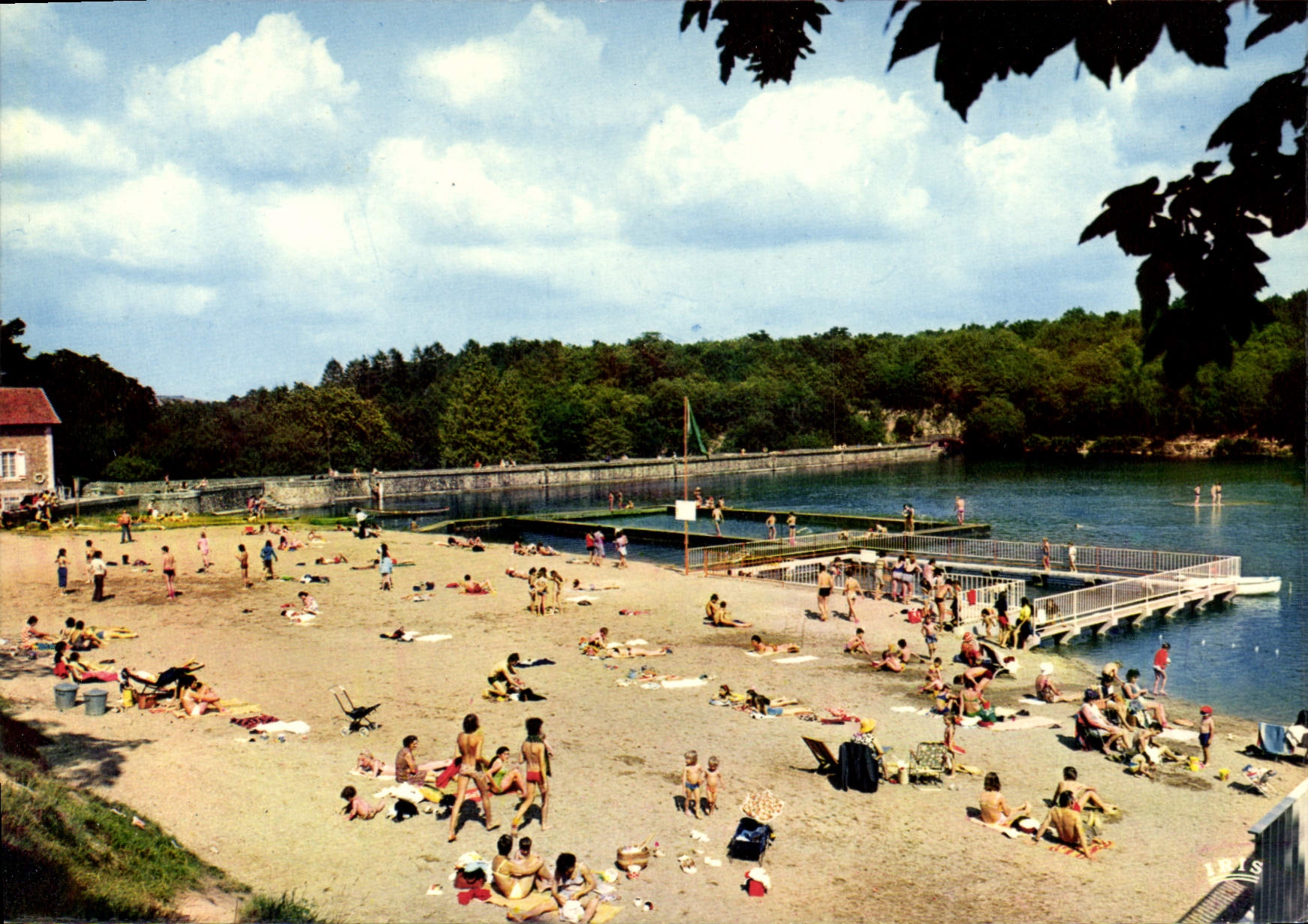 CPSM SEMUR-en-AUXOIS plage du Lac de Pont