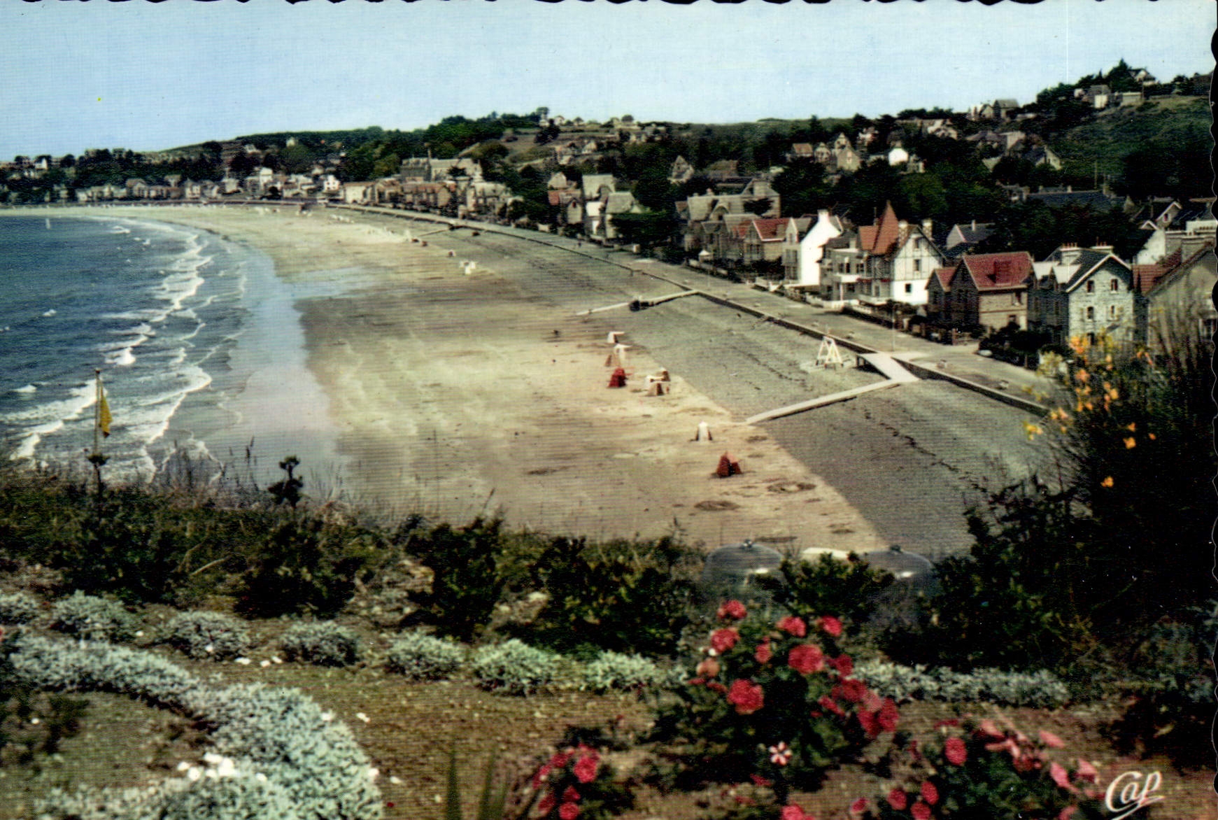 CPSM LE VAL-ANDRE plage vue générale