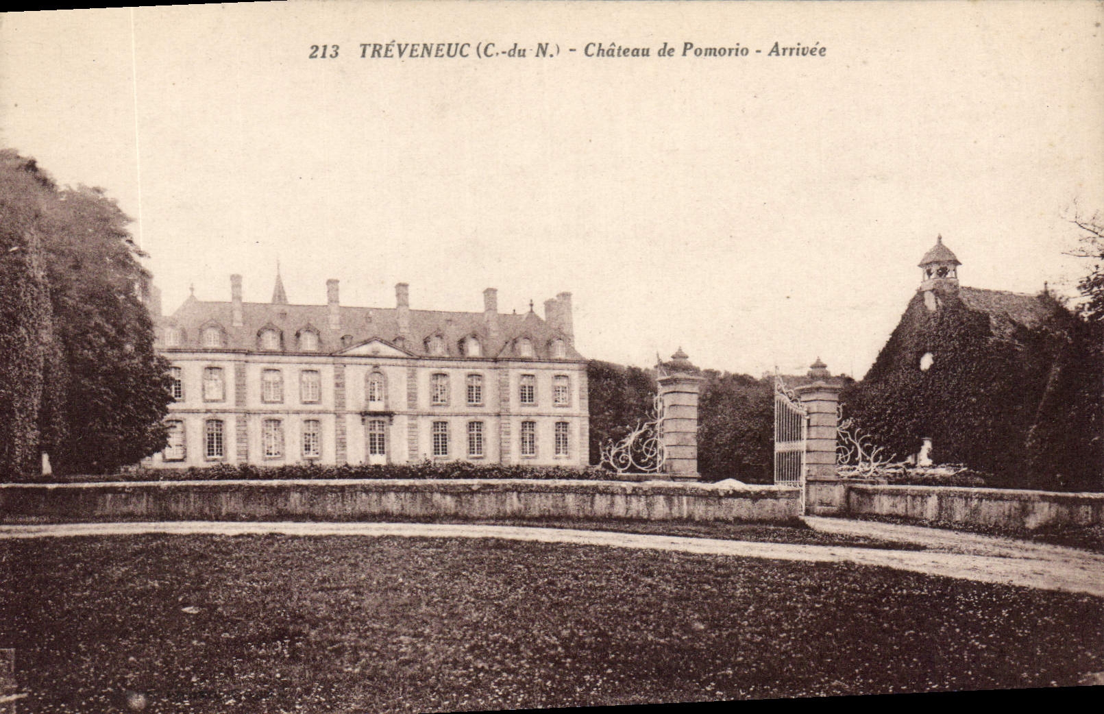 CPA TREVENEUC château de Pomorio