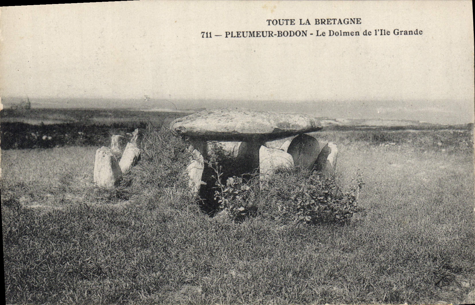 CPA PLEUMEUR-BODON dolmen