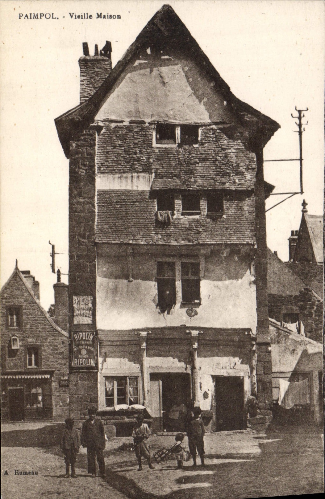 CPA PAIMPOL vieille maison