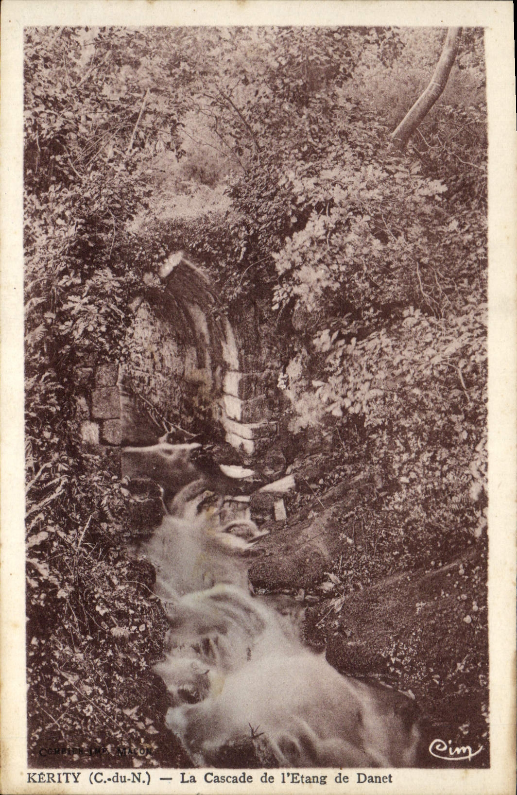 CPA KERITY cascade de l'étang de Danet