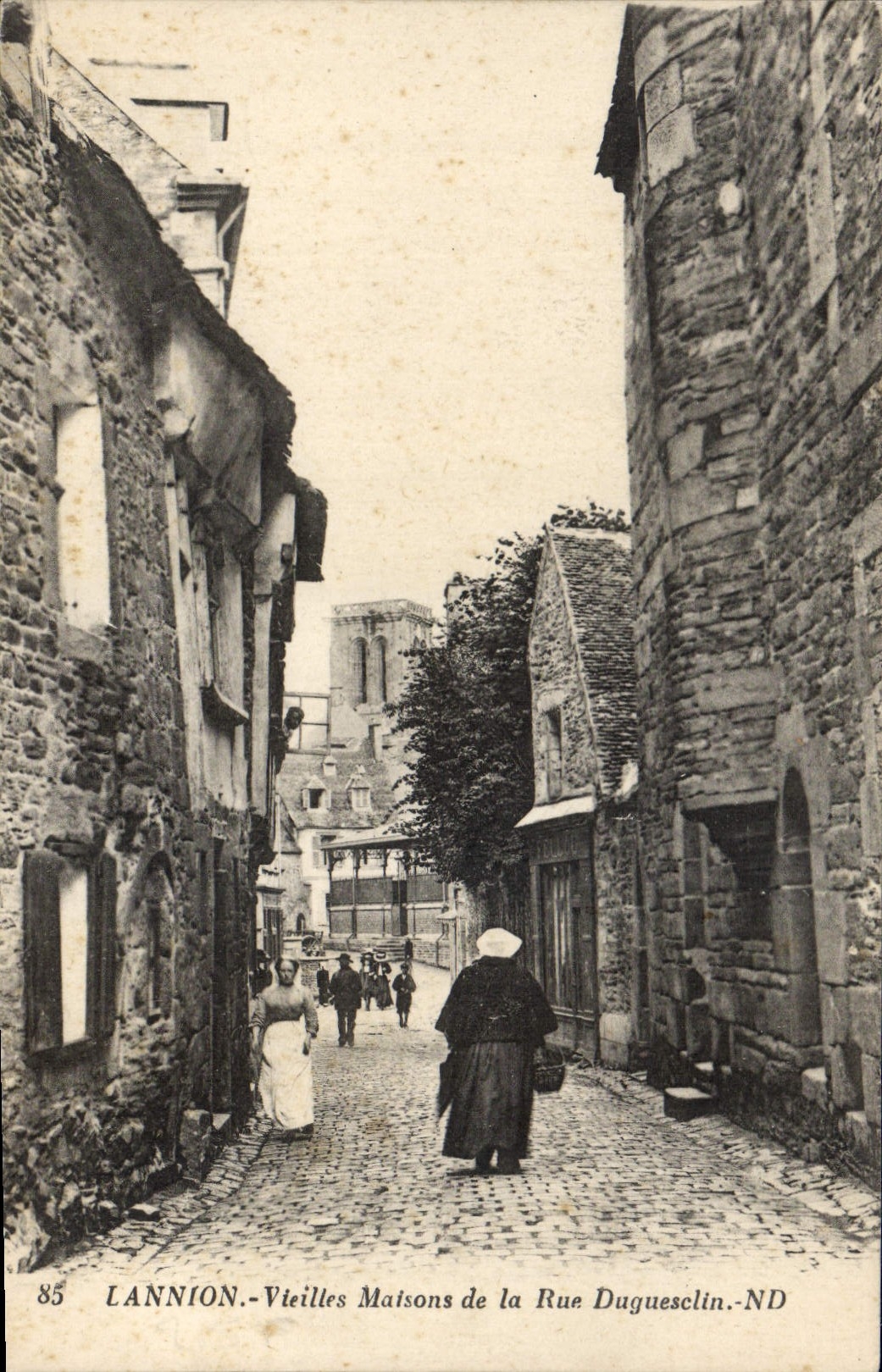 CPA LANNION rue Duguesclin