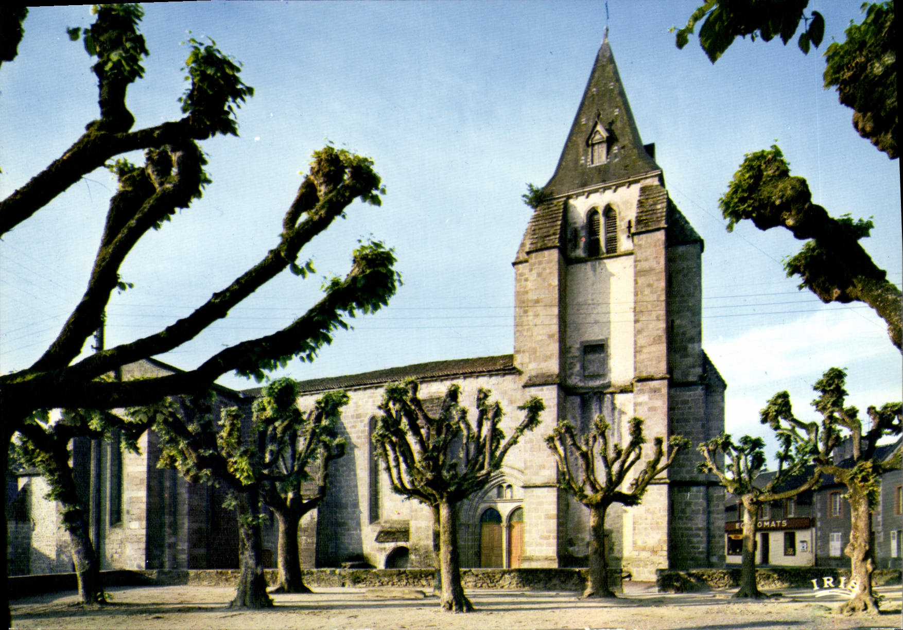 CPSM LE GRAND BOURG église