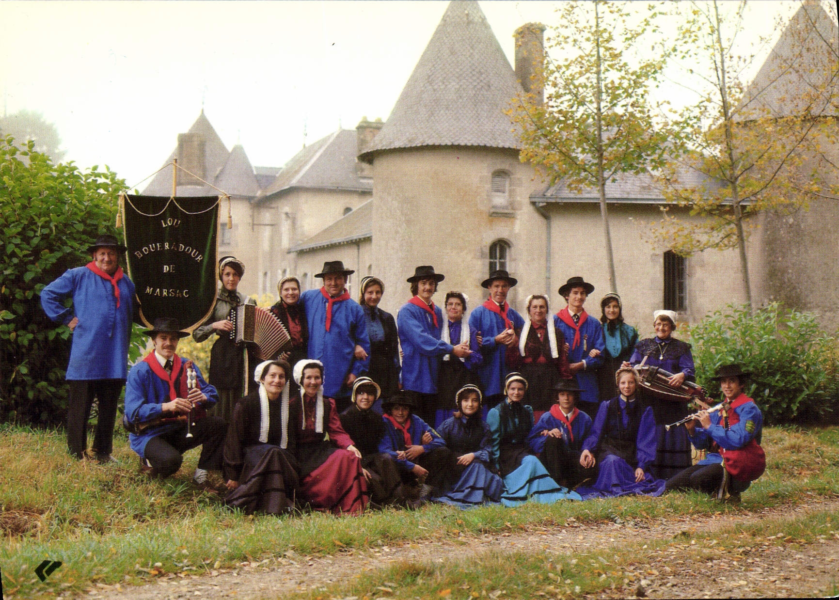 CPSM groupe folklorique LOU BOUERADOUR de MARSAC