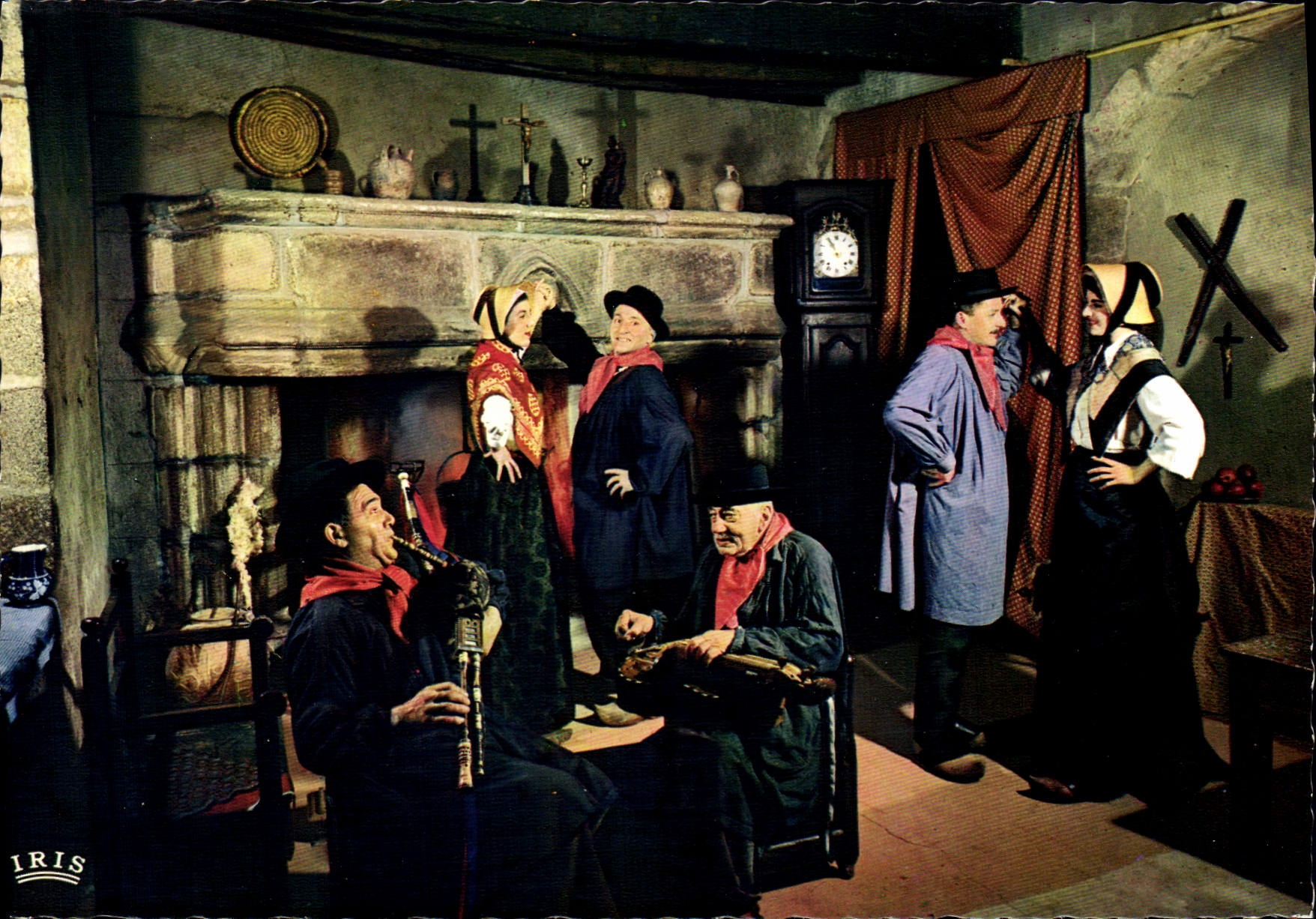 CPSM AUBUSSON vieux tapissier Folklore Marchois je musiquerai tant que je vivrai
