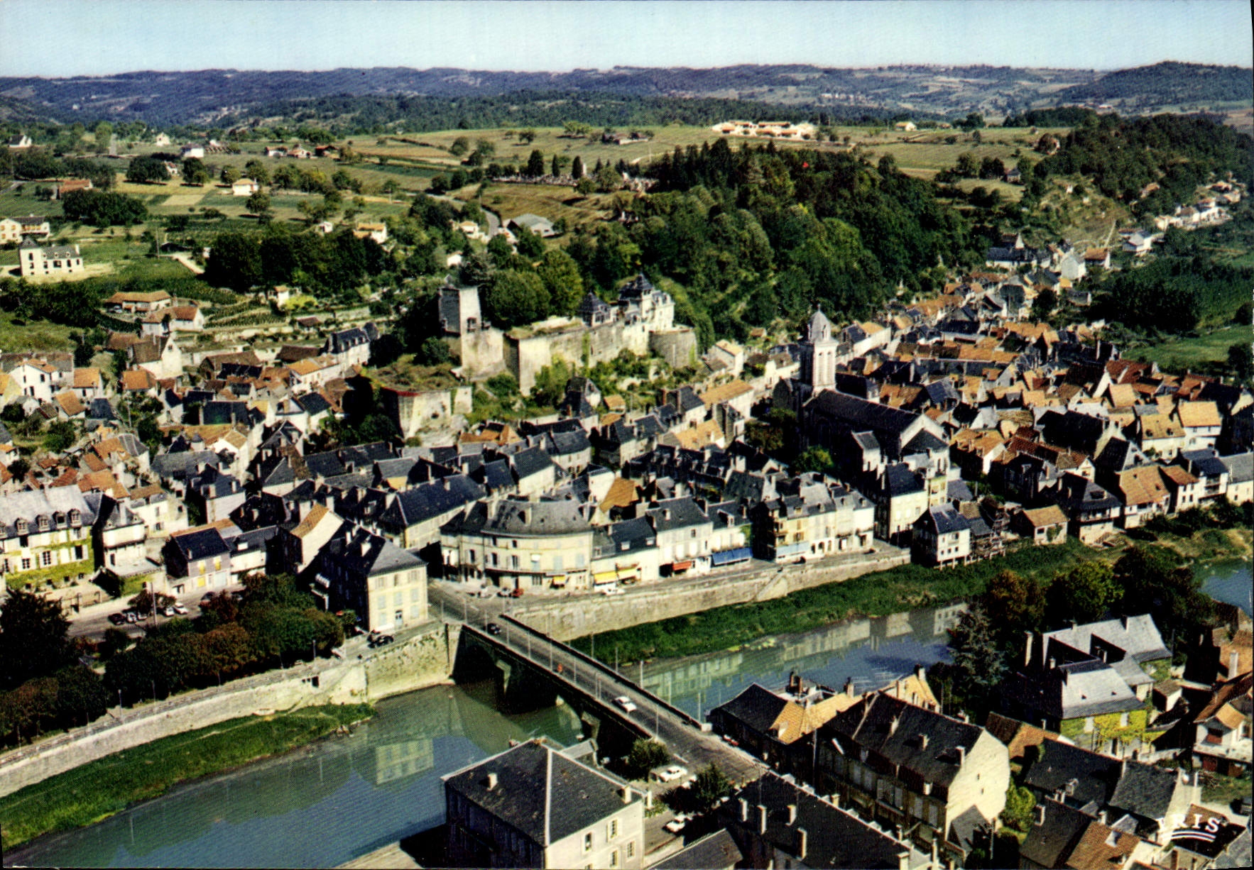 CPSM MONTIGNAC-sur-VEZERE vue générale aérienne