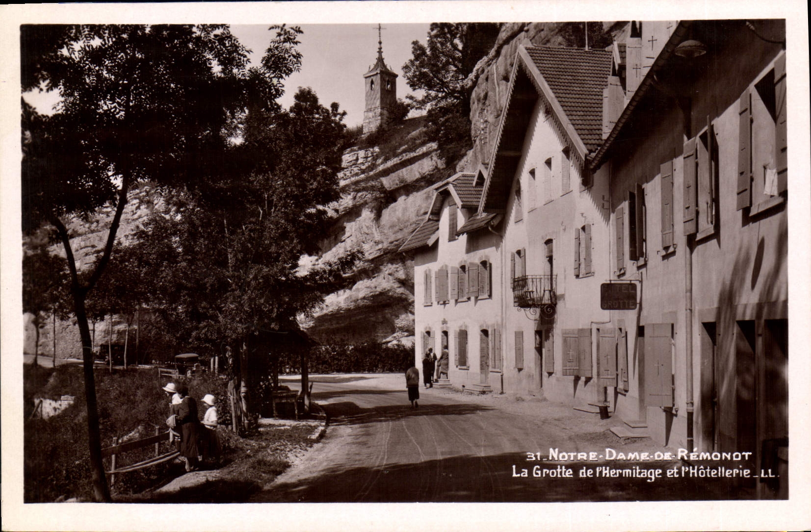 CPA Notre Dame De Remondt La Grotte De I'Hermitage Et I'Hotellerie