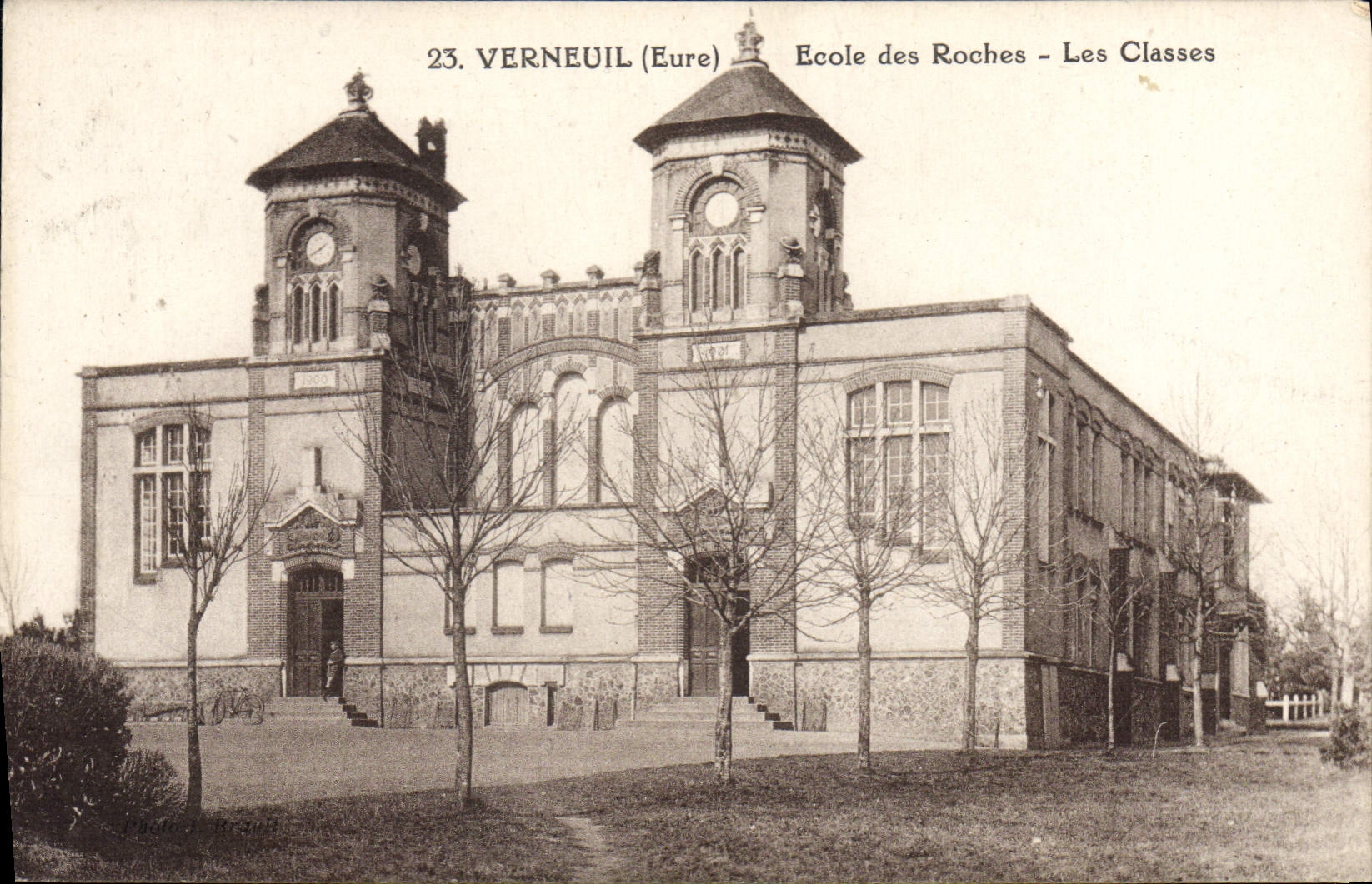 CPA Verneuil Sur Avre Ecole Des Roches Les Classes