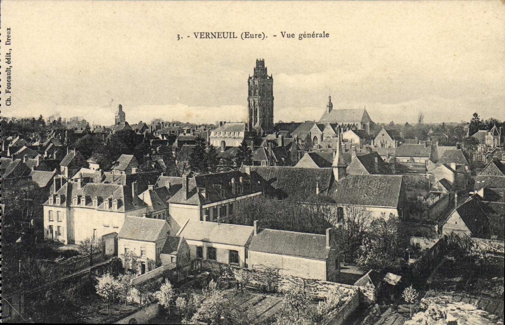 CPA Verneuil Vue Generale