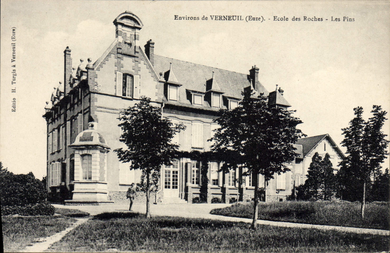 CPA Verneuil Ecole Des Roches Les Pins