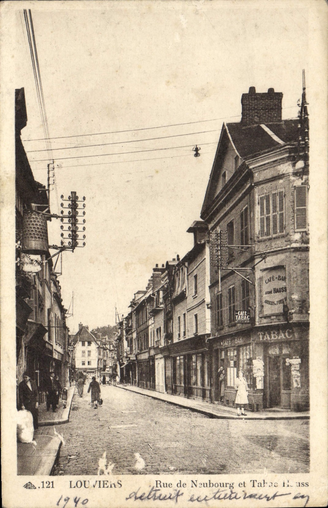 CPA Louviers Rue De Neubourg Et Tabac entièrement détruit