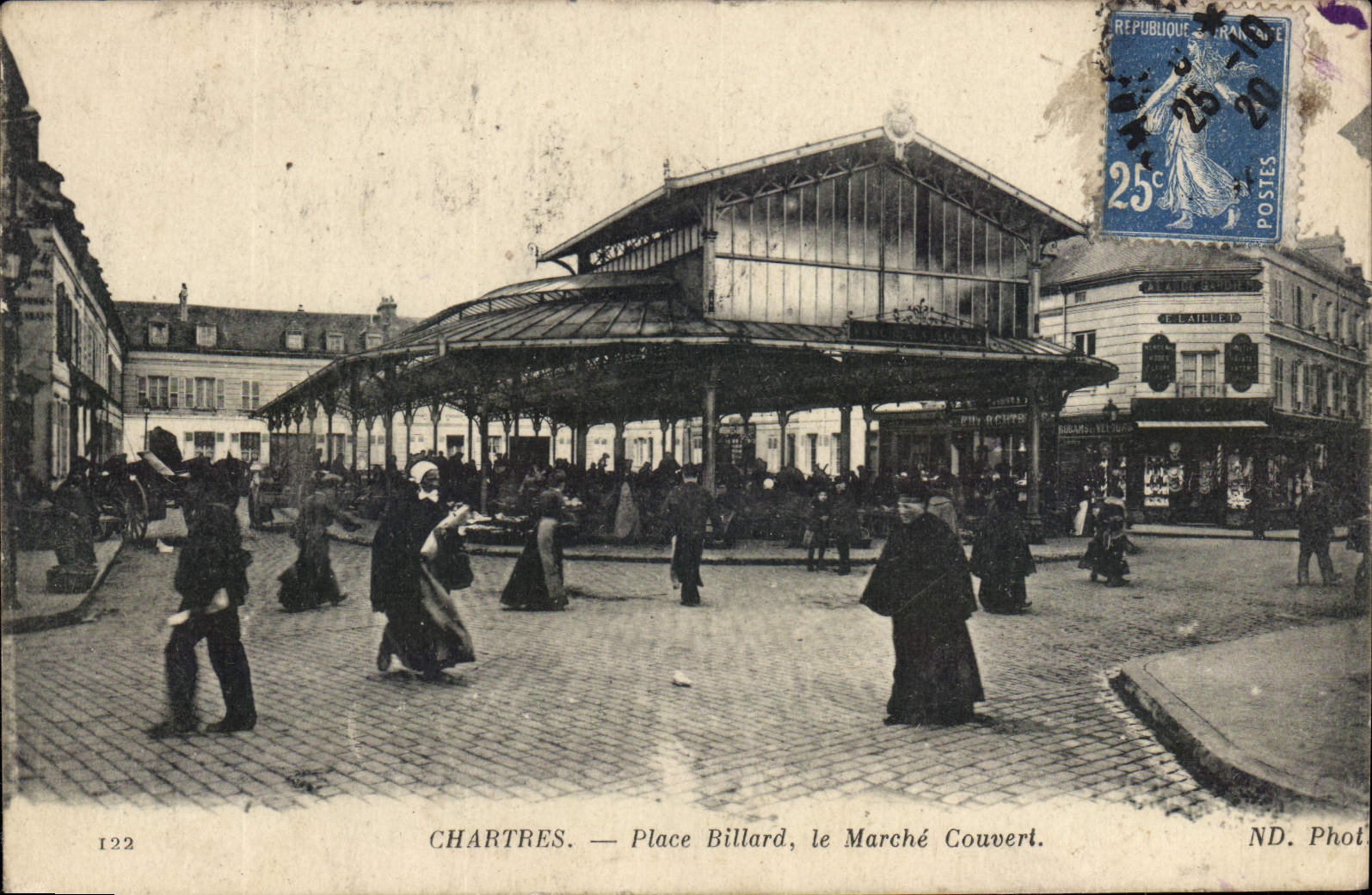 CPA Chartres Place Billard Le Marché Couvert