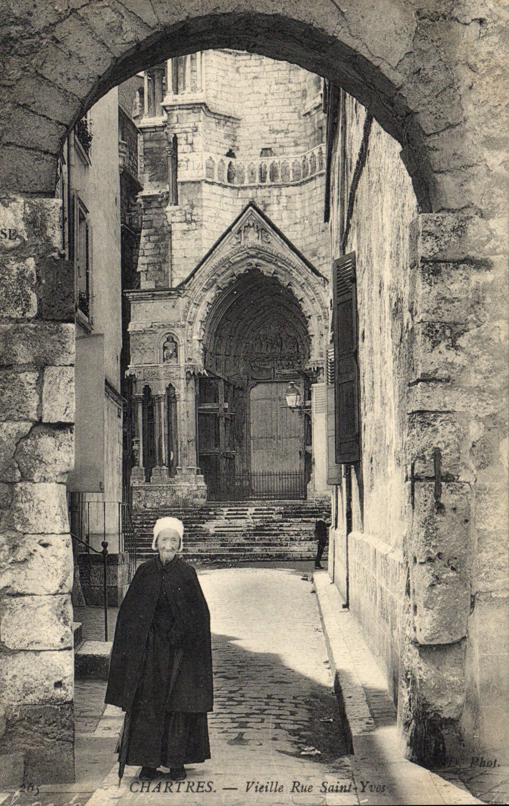 CPA Chartres Vieille Rue Saint Yes