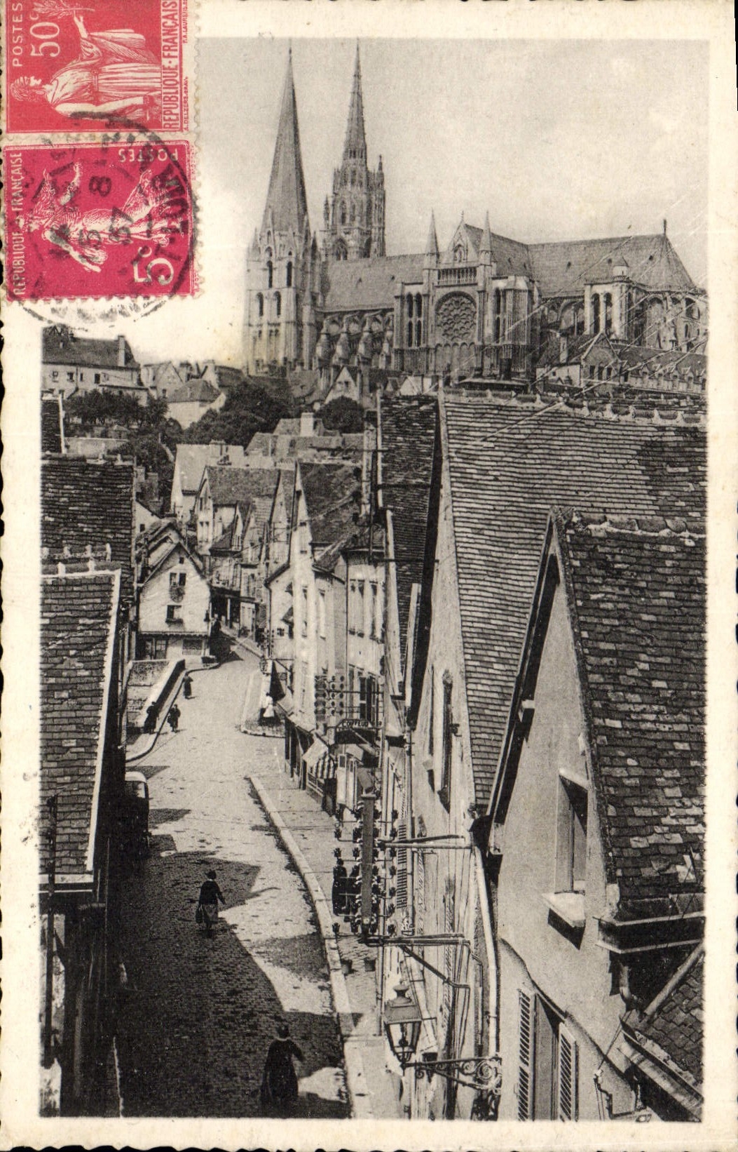 CPA Chartres La Cathedrale Vue De La Basse Ville