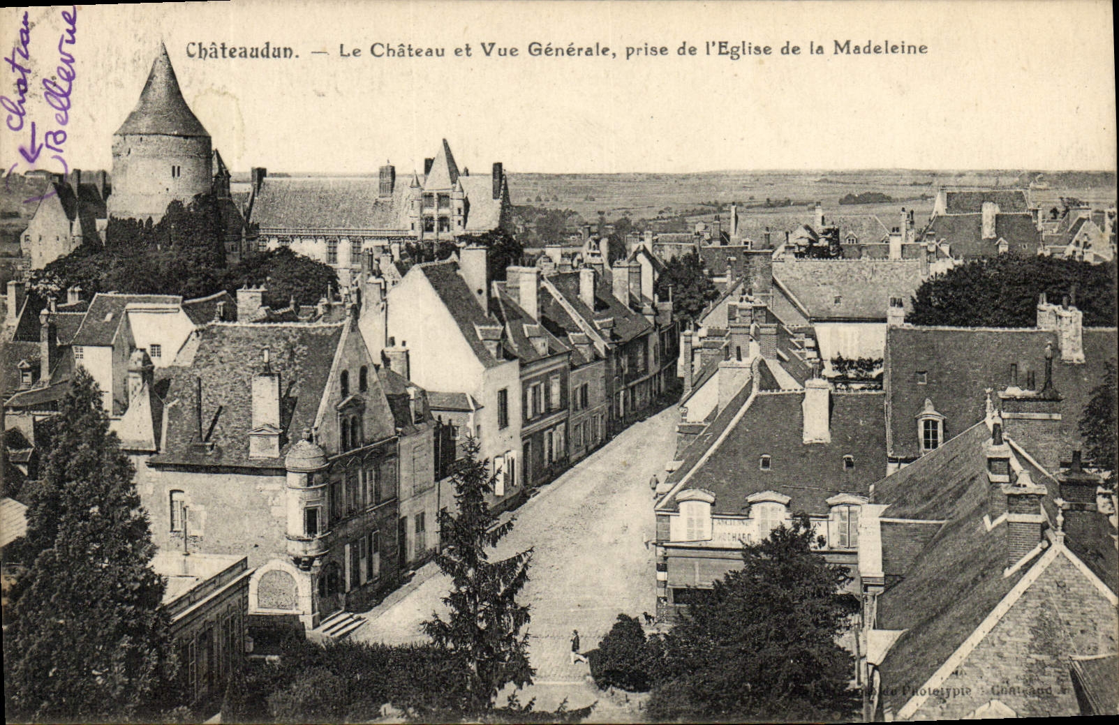 CPA Chateaudun Le Chateau Et Vue Generale Prise De I'Eglise De La Madeleine