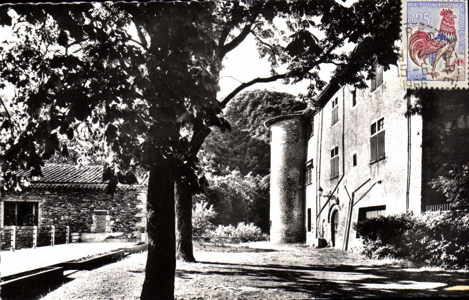 CPA L'Estrechure Le Chateau De I'Hom