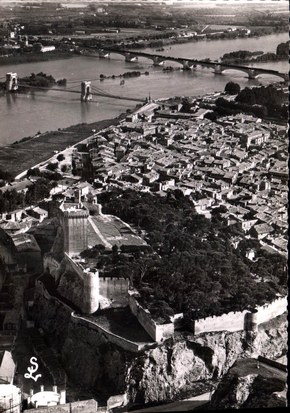 CPSM Beaucaire Vue Aerienne