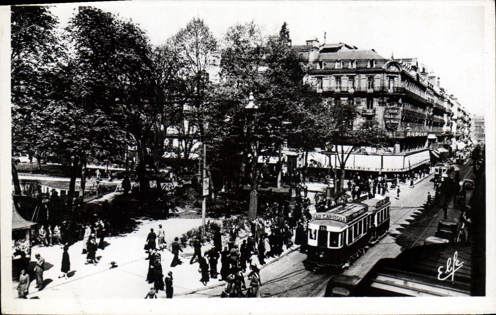 CPA Toulouse Rue D'Alsace Lorraine Et Square Du Capitole